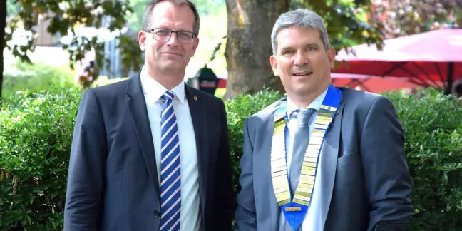 Amtswechsel bei den Rosengarten Lions: Andreas Baumann (rechts) kommt für Michael Höbig. Foto: pr