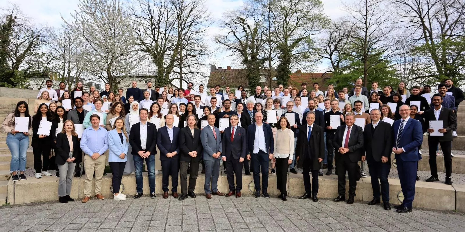 64 Bachelor- und 56 Masterstudierende der TU Hamburg werden ein Jahr lang mit 300 Euro pro Monat unterstützt. Foto: Christian Bittcher