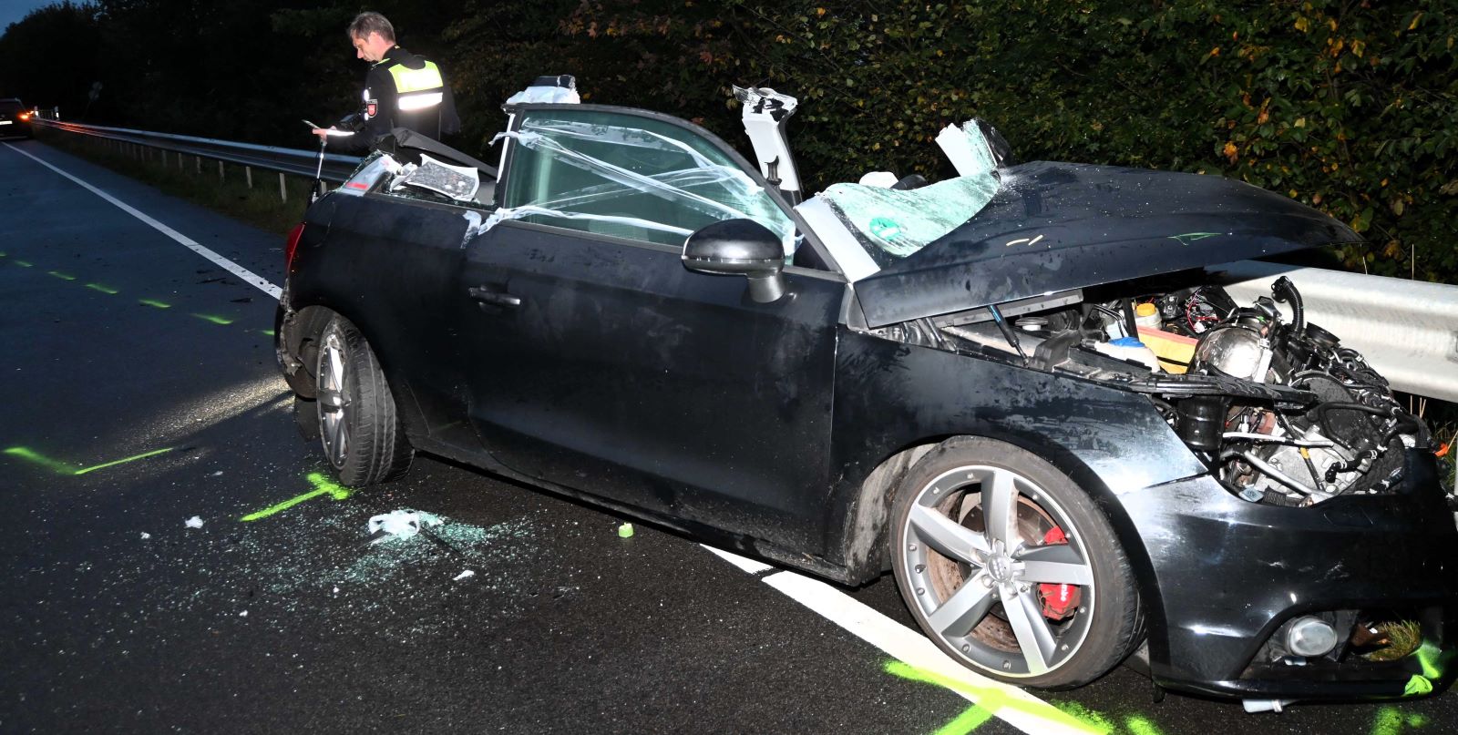 Bei dem Frontalcrash bei Winsen wurden zwei Personen schwer verletzt. Foto: Lenthe-Medien