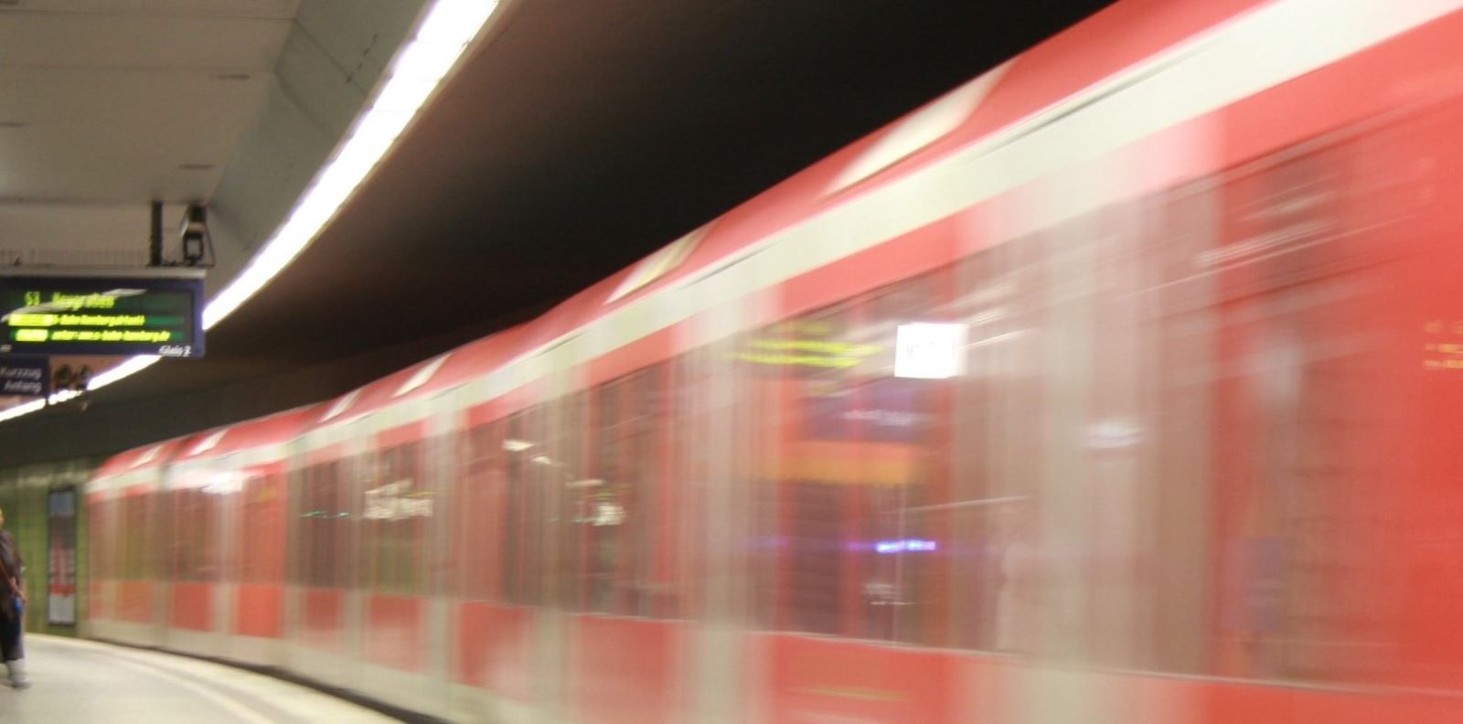 DB-Mitarbeiter im S-Bahnhof Neugraben angegriffen. Foto: Bittcher