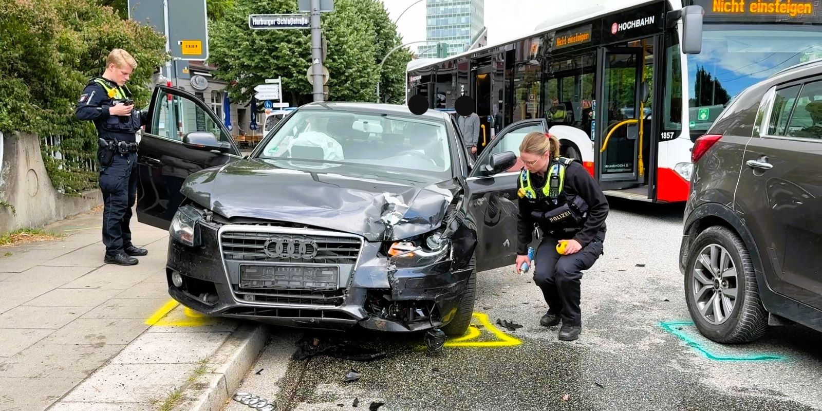 Die Unfallstelle an der Seehafenbrücke. Foto: Lenthe-Medien